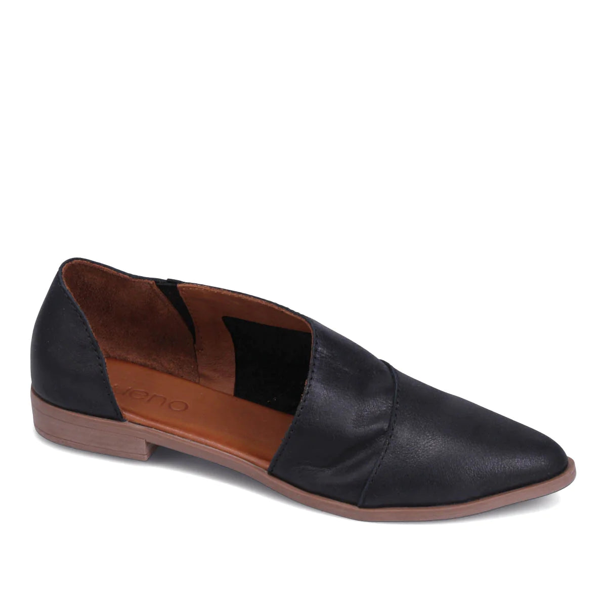 BLAKE FLAT