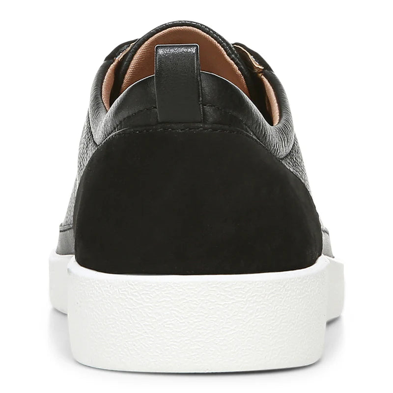 Winnie Sneaker