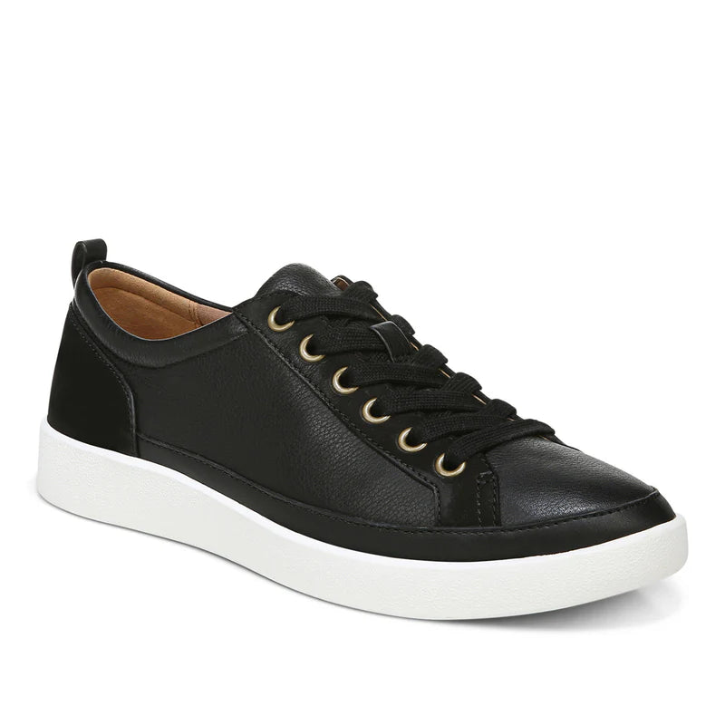 Winnie Sneaker